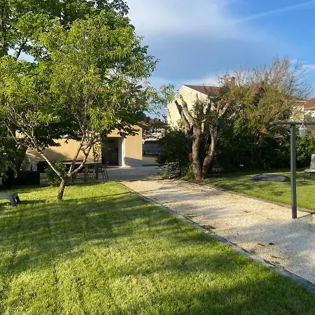 De La Plaine * Cubjac