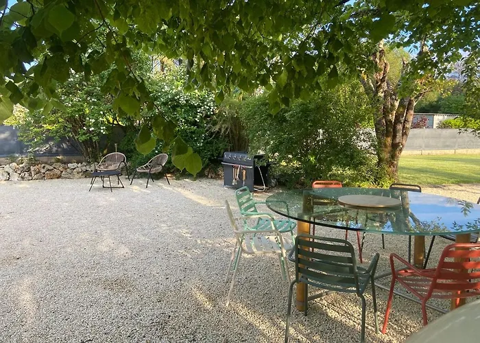 Semesterbostad De La Plaine *