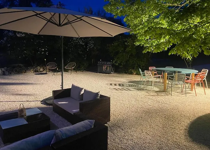 Semesterbostad De La Plaine *