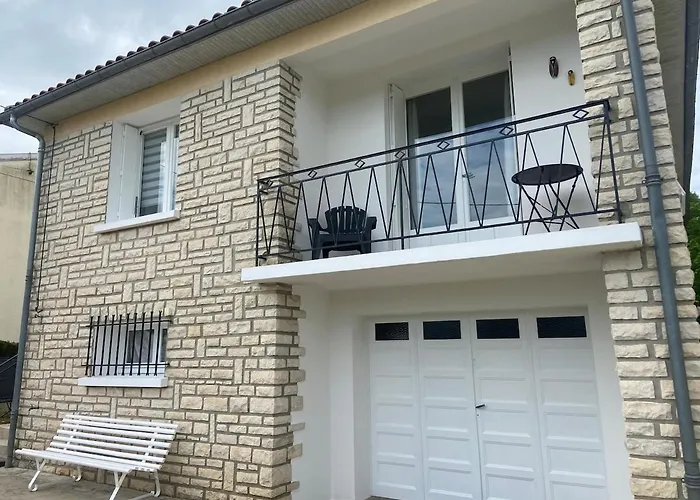 De La Plaine Semesterbostad Cubjac