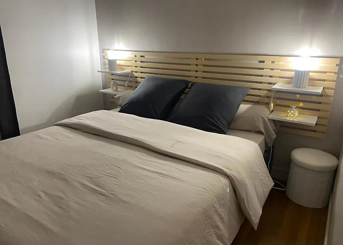 Semesterbostad De La Plaine *