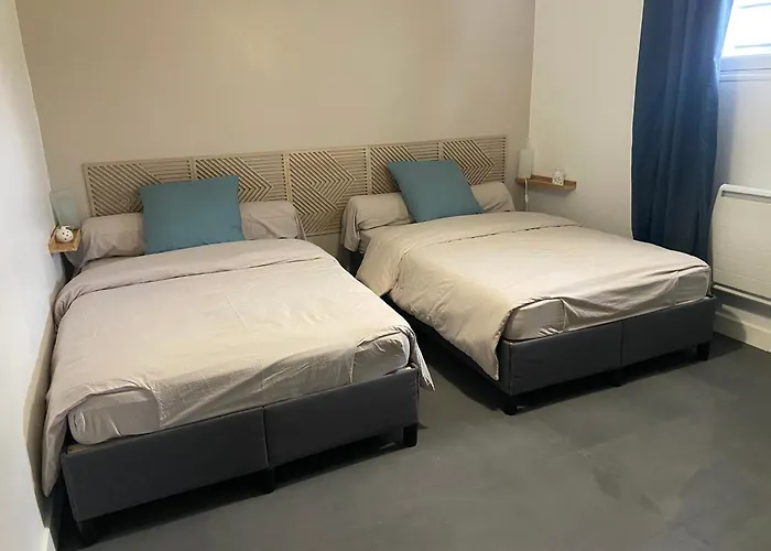 Semesterbostad De La Plaine